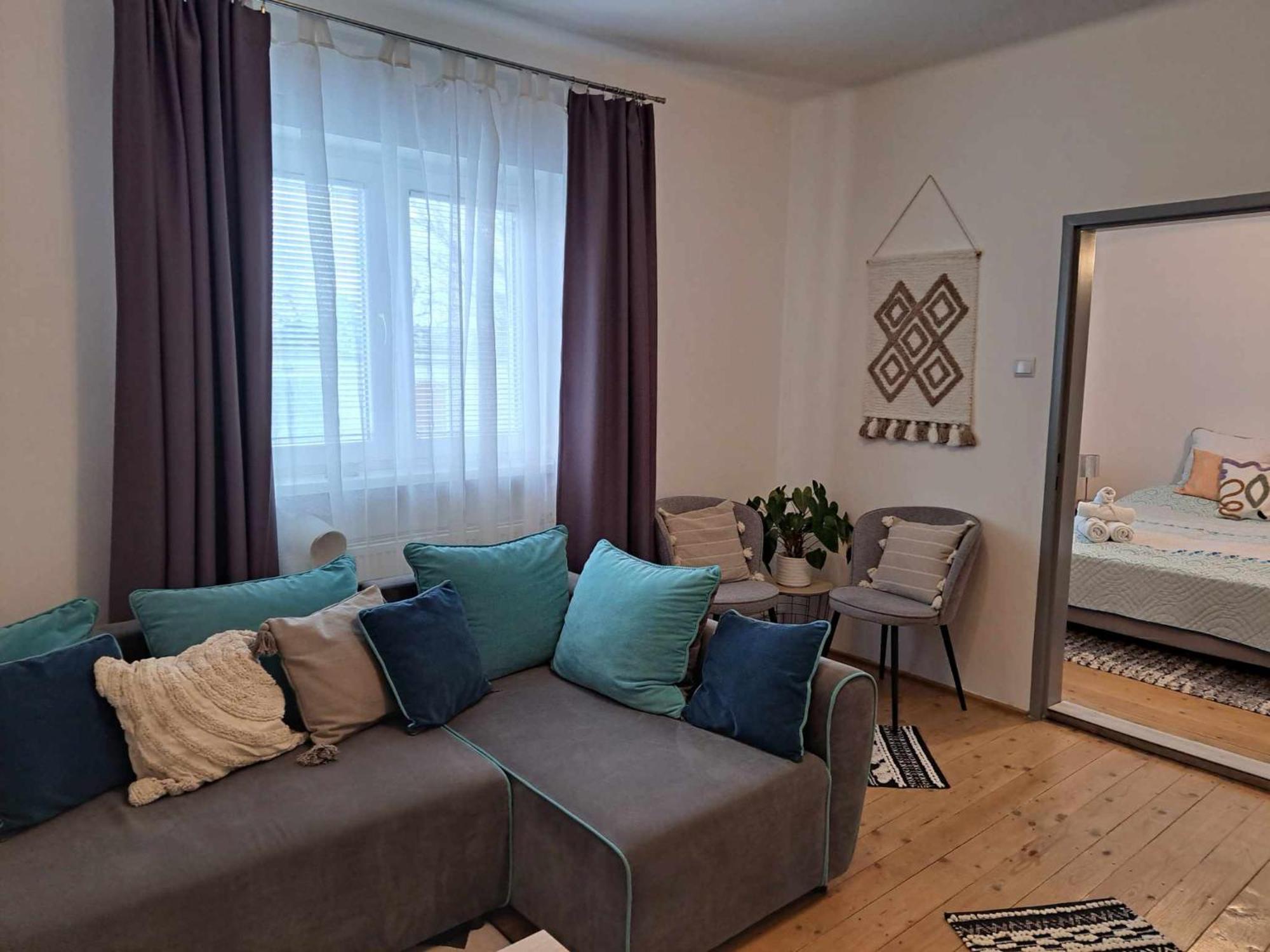Апартаменти Cozy Town Center Retreat Комарно Екстер'єр фото